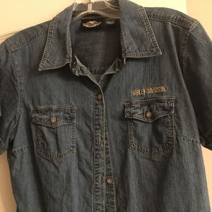 Women’s Short Sleeve Denim Shirt